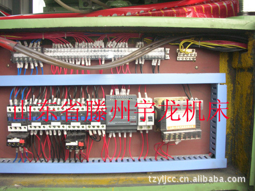 【自动钻孔】单柱摇臂钻床 Z3035  