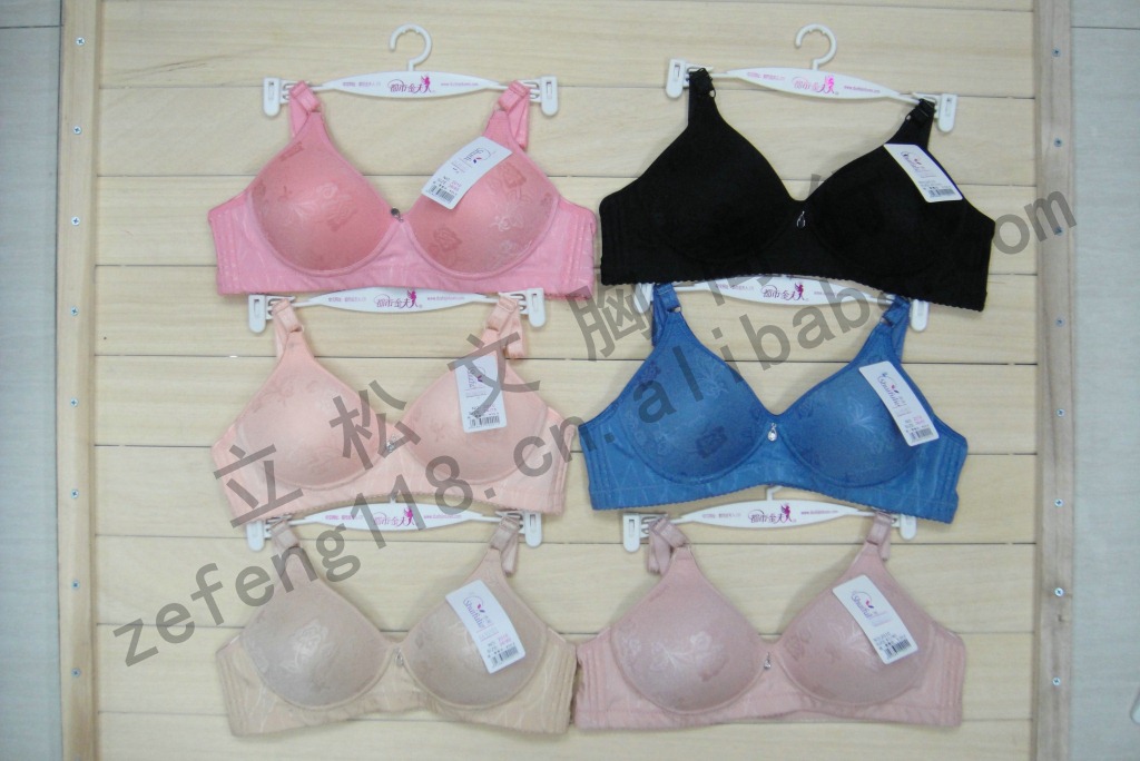 【批发供应<em>水芙莲</em>无钢圈内衣系列提花布料薄模