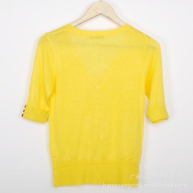 【2012短款中袖彩扣<em>超薄V领针织开衫</em>防晒衫空