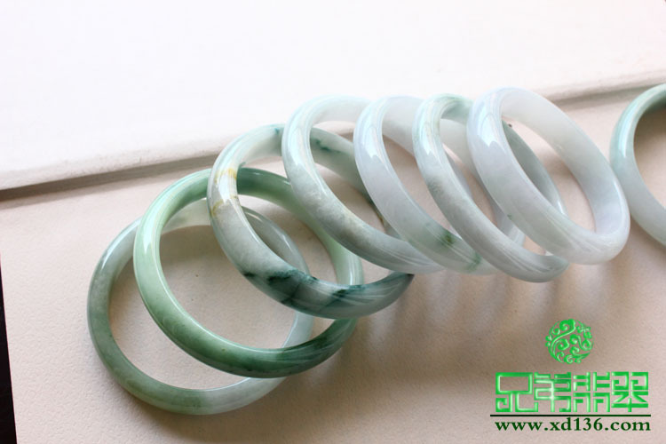 【J0044翡翠特价手镯批发一手走 天然翡翠玉器手镯A货批发 兄弟翡翠】价格,厂家,图片,玉器类,佛山市兄弟翡翠珠宝有限公司-马可波罗网
