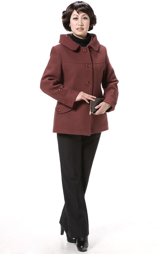常熟 <em>批发</em> <em>中老年</em>女装 <em>中老年</em>服装 <em>中老年外套</em>秋