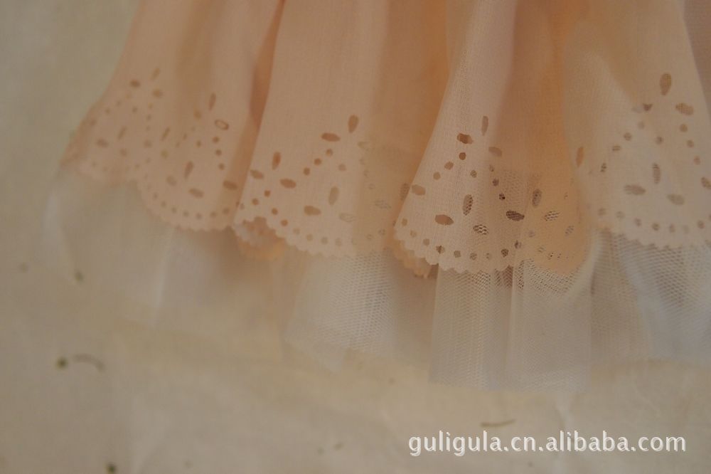 【[厂家直销]2012夏款儿童激光割花雪纺短裙】