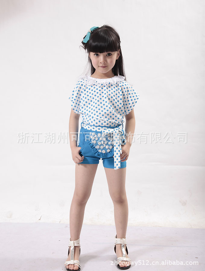 【夏季新款童装批发 圆点腰带<em>女童</em>中童<em>蝙蝠衫</em>