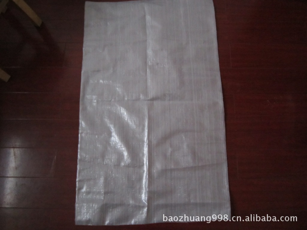 央视315曝光一次性内裤：徒手制造不灭菌 气味呛鼻子