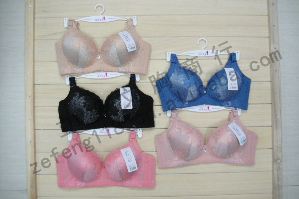 【批发<em>水芙莲</em>无钢圈内衣调整型侧收花面烫金蕾