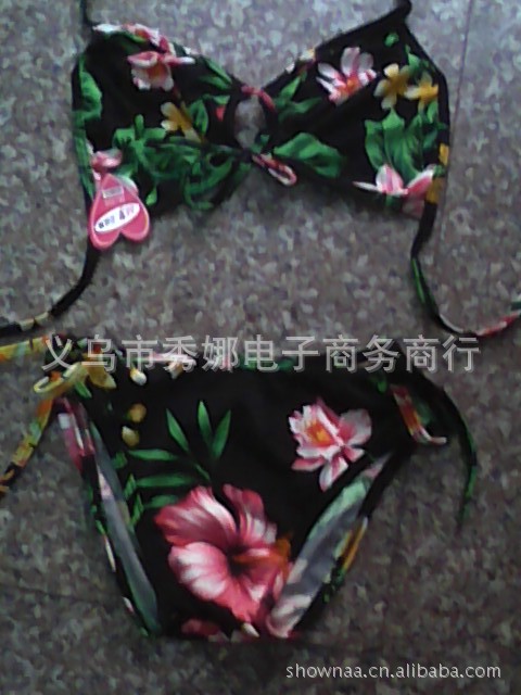 泳装、泳衣、泳裤-外贸泳衣清仓处理全部10元