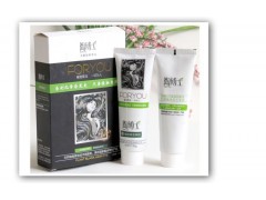 <em>一岁宝宝</em>长出<em>白头发</em>或是生发层色素分泌不均_