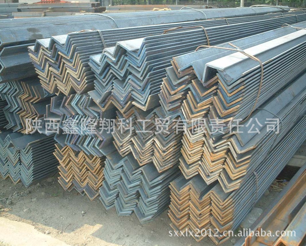 供应唐钢Q235镀锌角钢 