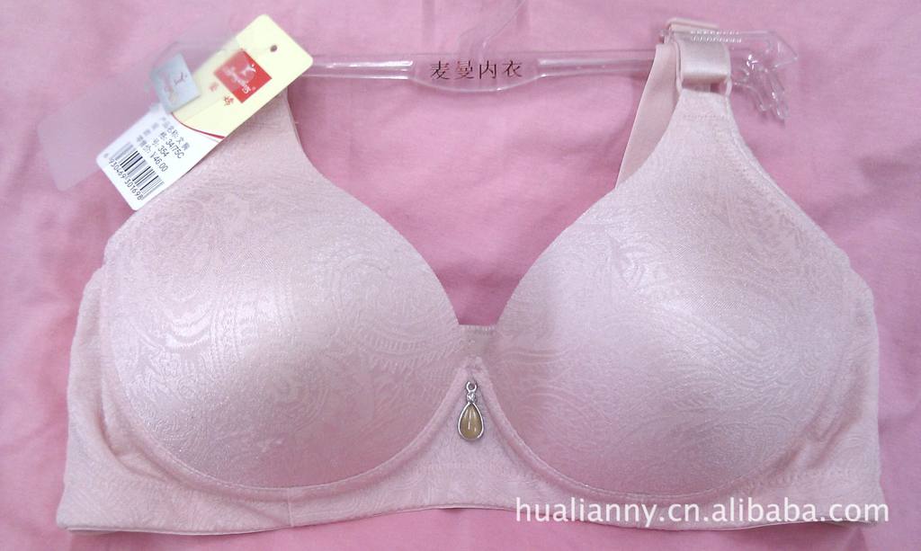 <em>文胸</em>-<em>莹嫦文胸</em>354 真丝提花侧加高三<em>排扣</em>内衣