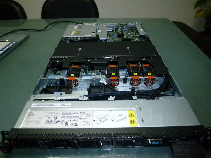 IBM X3550M4 7914-I01 E5-2603 1.8GHz机架服