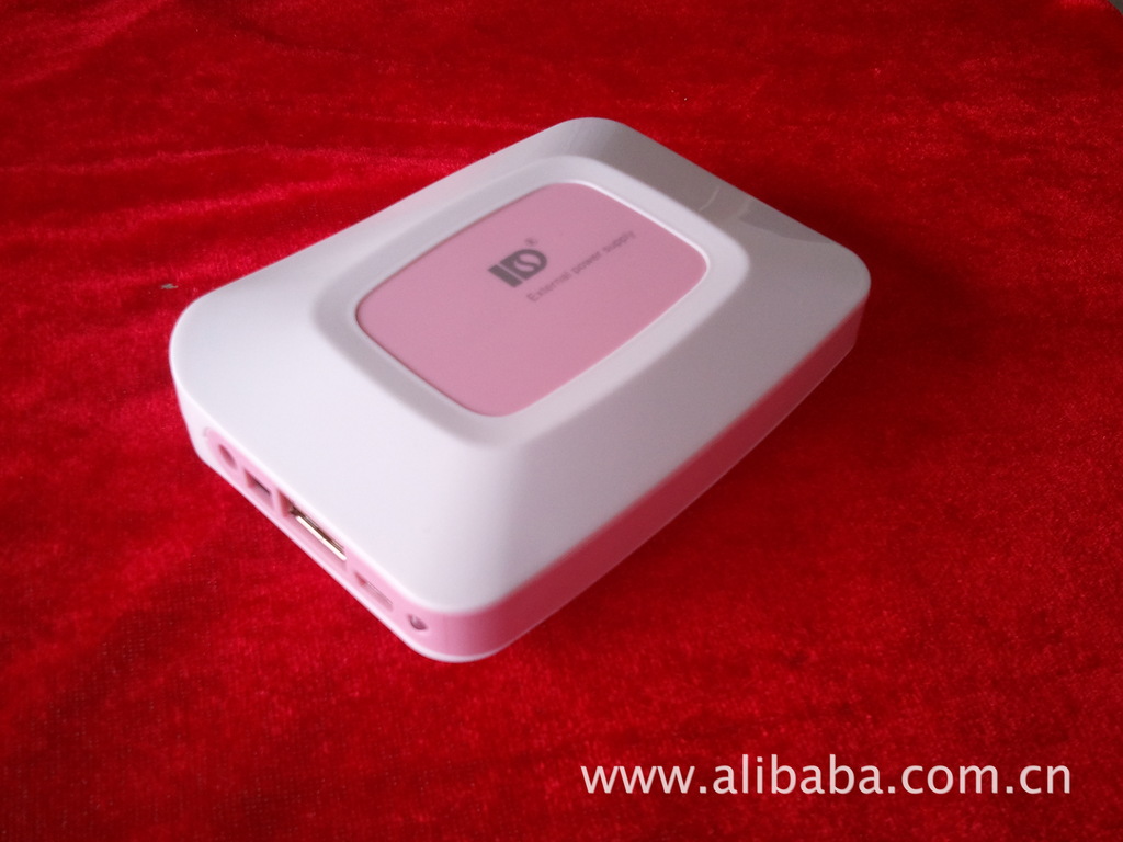 动电源 应急充 备用电源 备用电池 充电万能宝