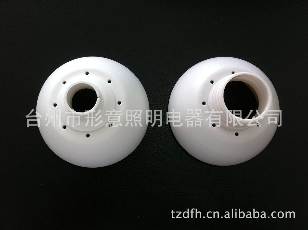 塑胶产品 供应E40塑料底座E27路灯灯塑料底座PC灯座