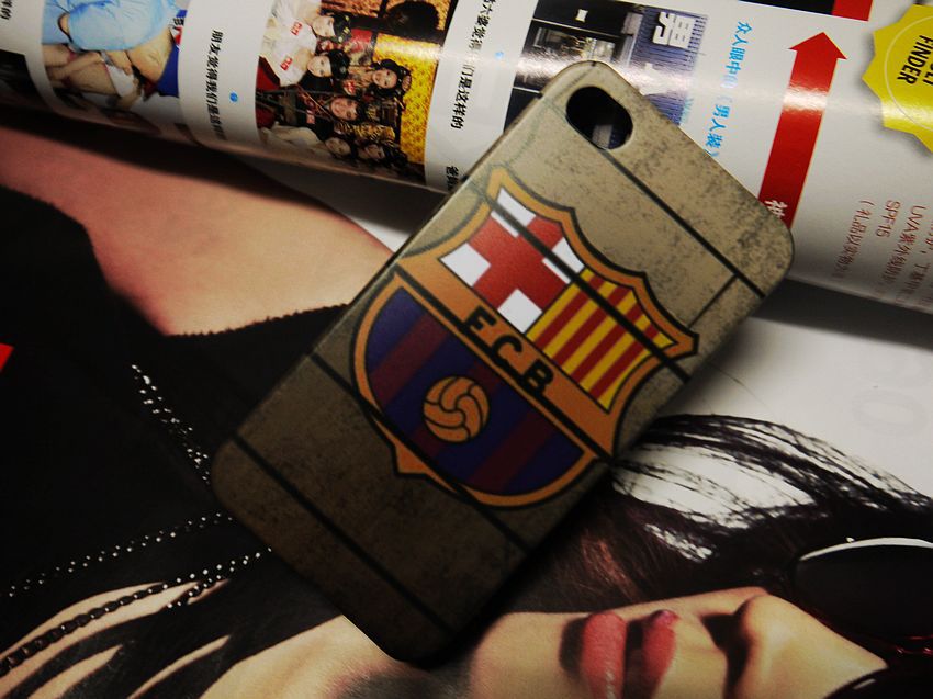 四代手机保护壳 巴塞罗那足球俱乐部 LOGO图