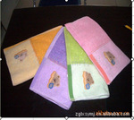 厂家直销两色AB熊刺绣纯棉毛巾