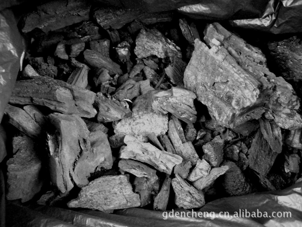 烤炭 烧烤竹炭 取暖木炭 一箱 日用百货批发图片