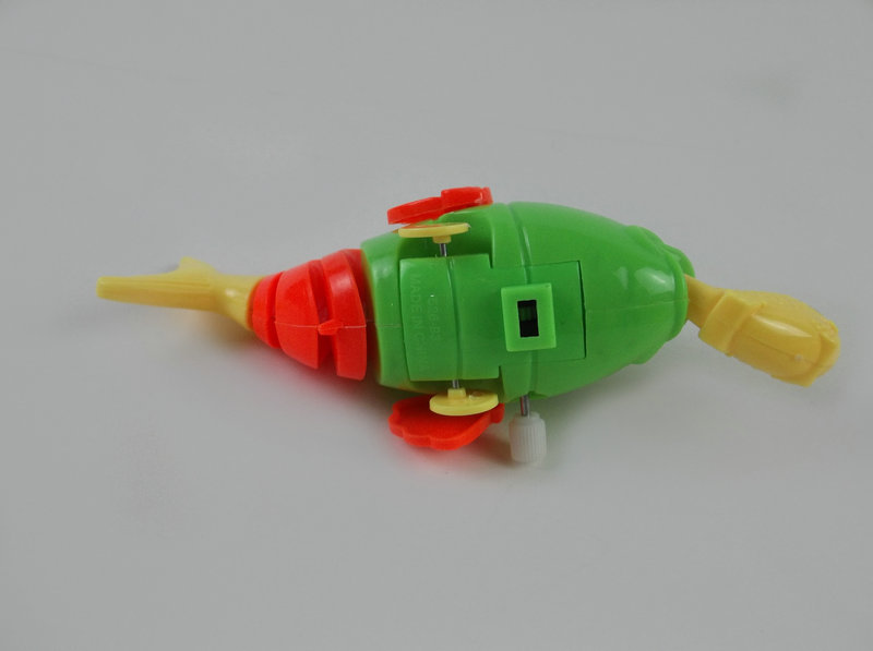 【批发上链鱼 边游尾巴边动 儿童小玩具】价格