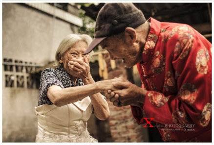 我能想到最浪漫的事,就是和你一起慢慢变老