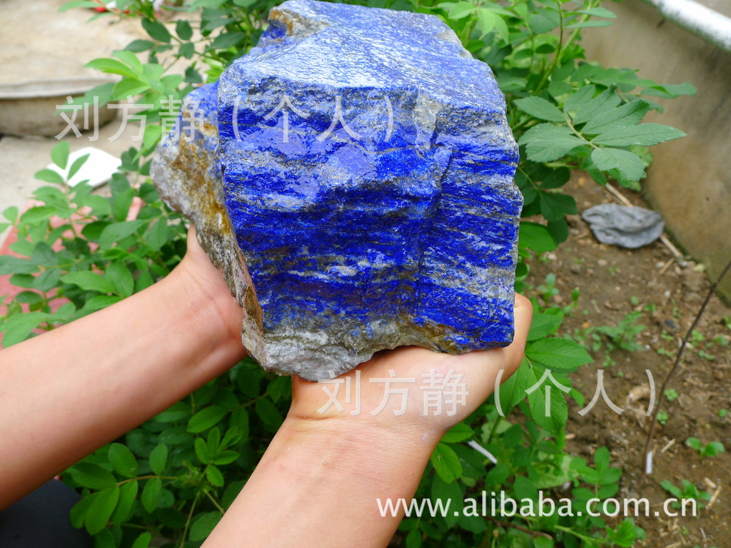 供应天然水晶半宝石原石 纯天然阿富汗青金石原料大量批发 雕刻材料