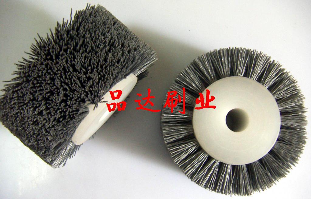 机械毛刷    潜山县品达异型毛刷厂专业生产各种机械毛刷,毛刷辊,清洗