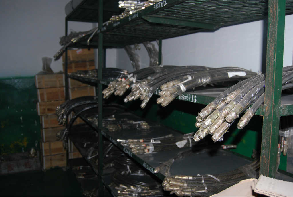 稳定土拌和机维修 康明斯金属软管AS6025SS