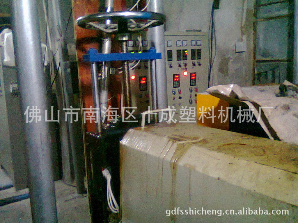 热熔胶生产线客户生产现场2