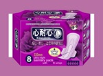 厂家直销心耐心白领一族中厚超长300MM卫生巾|330MM高档卫生巾