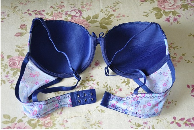 【外贸西班牙进口高档碎花精品<em>文胸</em>套装<em>薄罩杯</em>