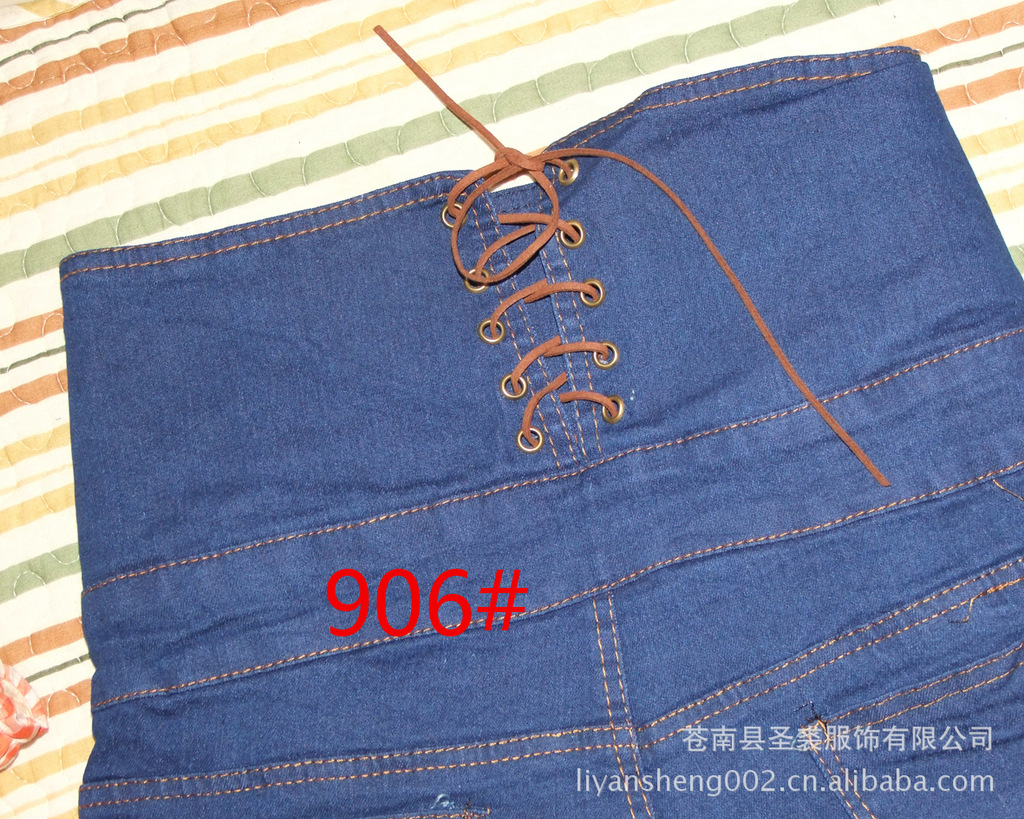 【日韩新款<em>高腰排扣</em>翻边热裤 显瘦提臀气质美