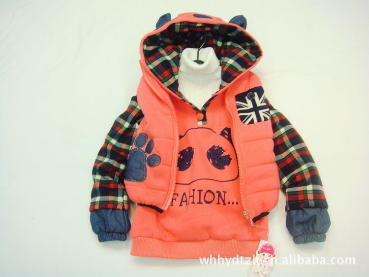 【休闲连帽<em>卫衣</em> 配上<em>牛仔</em>加棉<em>马甲</em> 女中大童爆