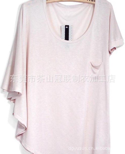 <em>欧美版女装</em>木代尔T恤批发 休闲宽松中长款T恤
