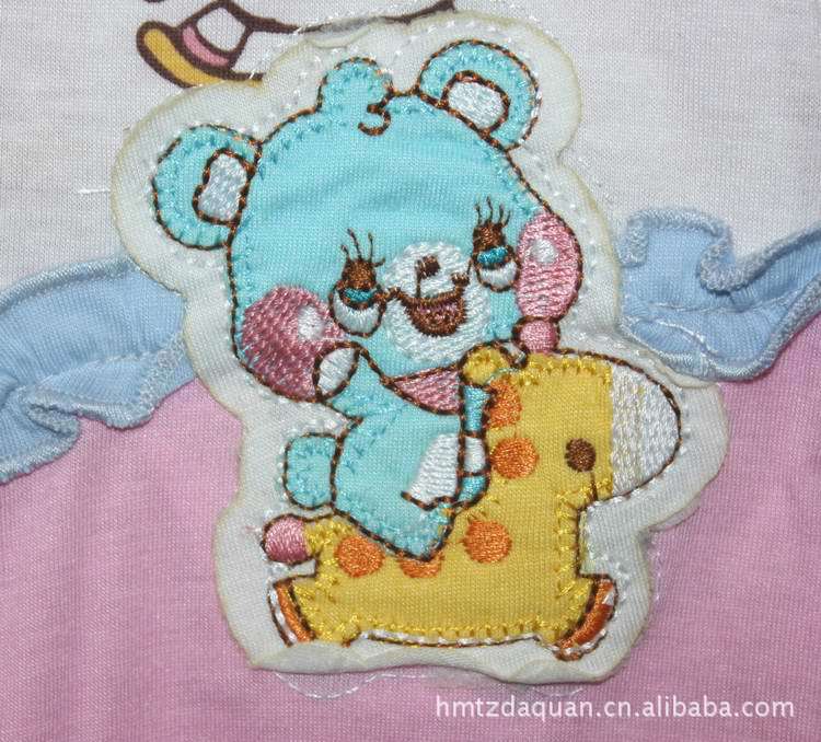 批发采购童套装-2012虎门 婴儿装批发 小熊骑