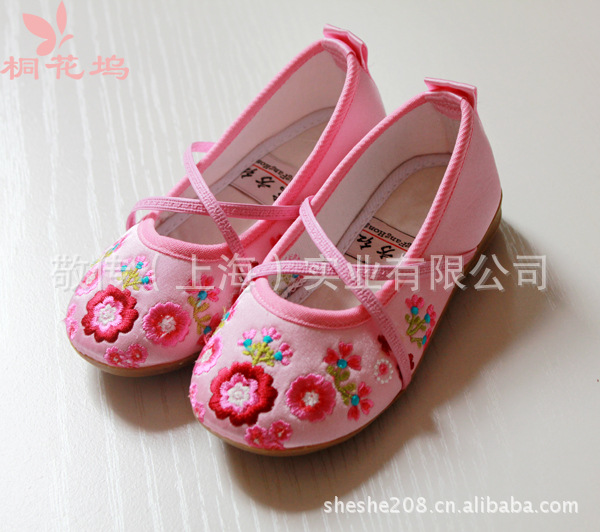 儿童<em>绣花鞋女童</em>老北京布鞋<em>绣花鞋</em>图片,儿童绣