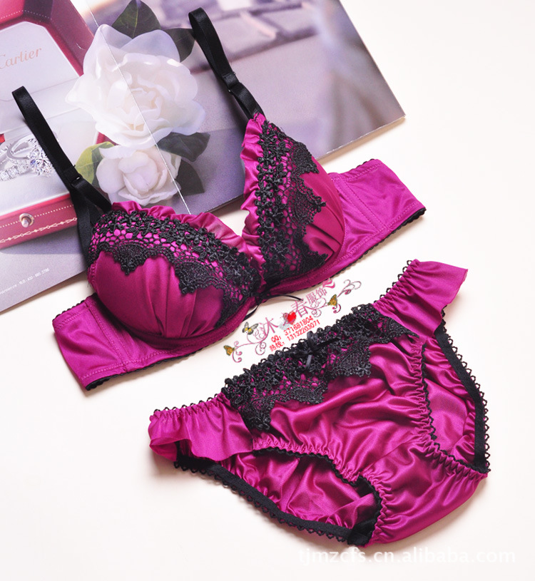 【<em>日本</em>原单女士内衣 <em>可爱</em>款<em>文胸</em>套装 黛安芬双