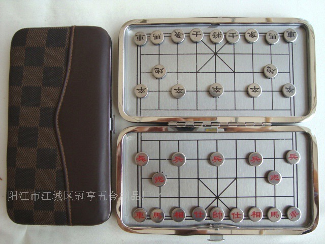 厂家供应中国象棋 磁力棋子 便携式白格子皮套