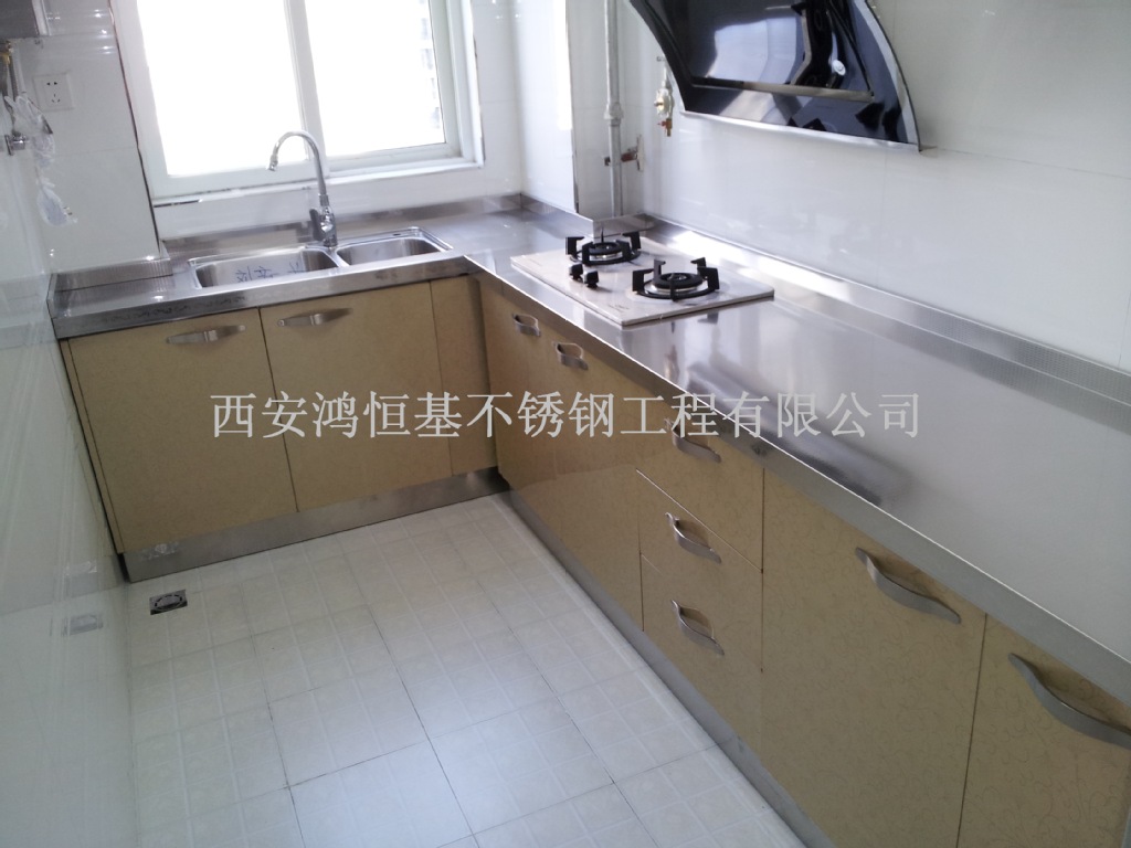 【行业推荐】精品锈钢家庭整体橱柜 色彩造型