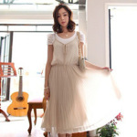 2012夏季新款 韩版小性感v型领 甜美纯色收腰百褶吊带连衣裙*3950