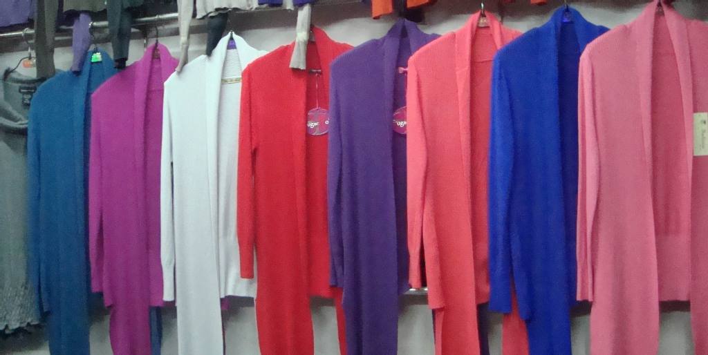 <em>东莞市大朗</em>曼尔城<em>毛衣</em>店