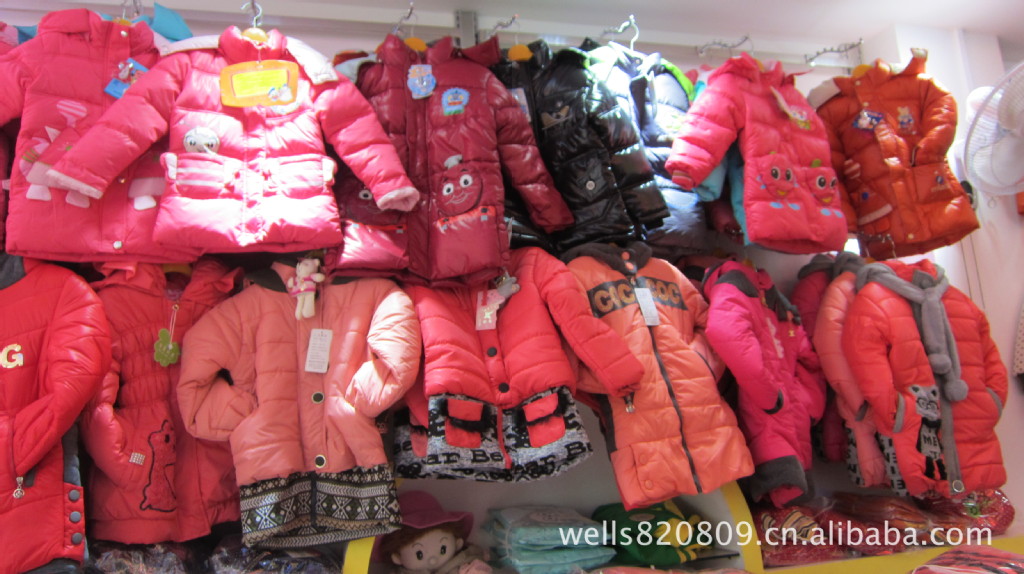 炜琪童装厂家的实体<em>批发</em>店 实拍店铺 - <em>阿里巴</em>