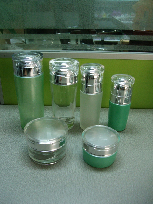 (厂家直销)CD系列化妆品 瓶,CD化妆品膏霜