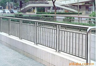 【厂家直销订做】高质量钢质围墙护栏 不锈钢栅栏 护栏