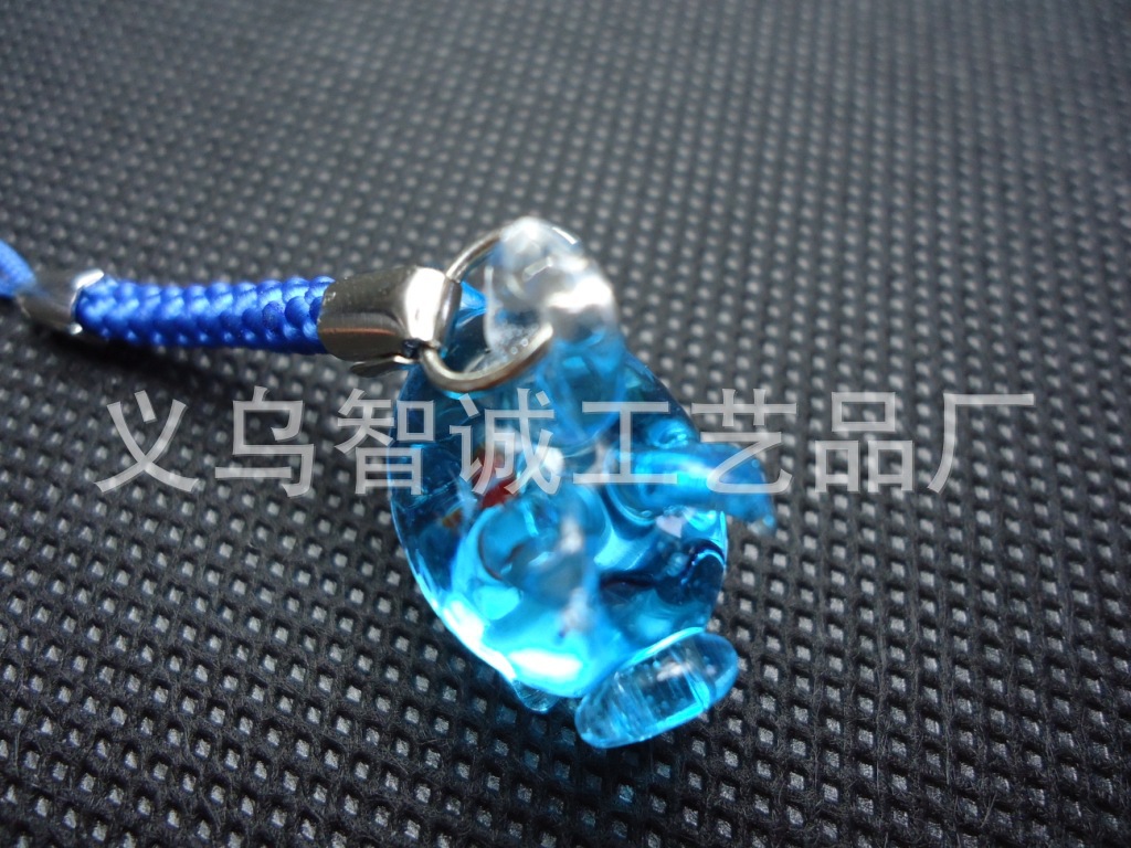 <em>批发</em>采购钥匙<em>配饰</em>-<em>男女</em>饰品挂件 生肖琉璃挂件