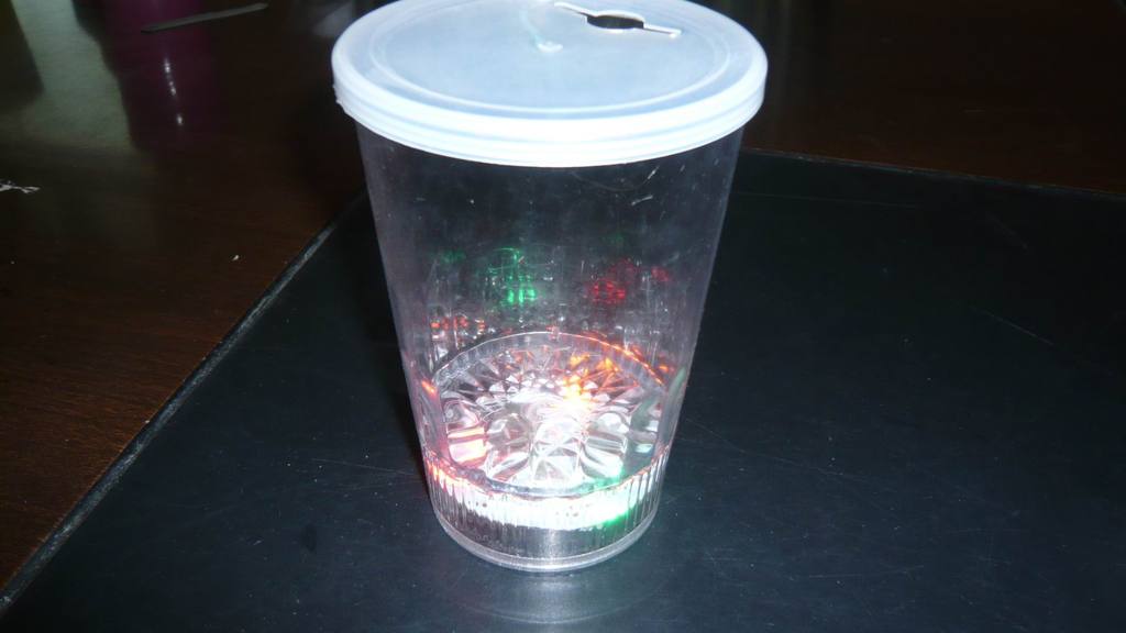 线路板-紧急求购塑料杯带LED灯的线路板--阿里