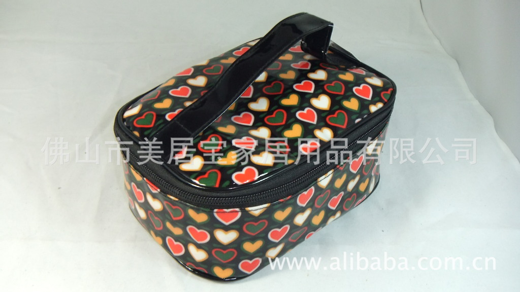 【厂家供应PVC包 休闲包 帆布腹膜化妆包 包中