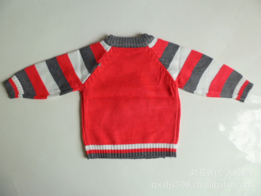 2012针织毛线牛儿绣花<em>幼童</em>圆开肩领秋冬<em>毛衣</em>