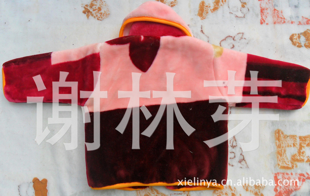 <em>批发</em>采购童<em>外套</em>-<em>摆摊</em>好货源秋冬季<em>儿童服装外</em>