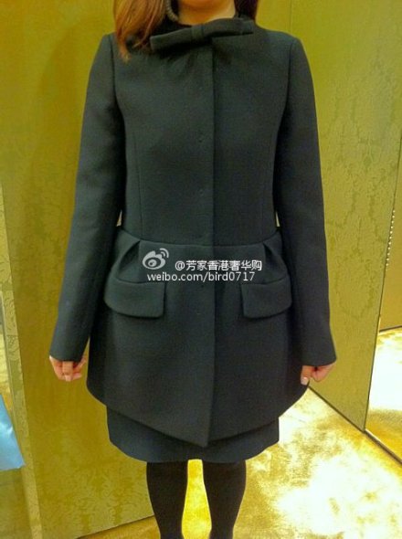 批发采购<em>女式风衣</em>、大衣-MIUMIU风格<em>蝴蝶结</em>娃
