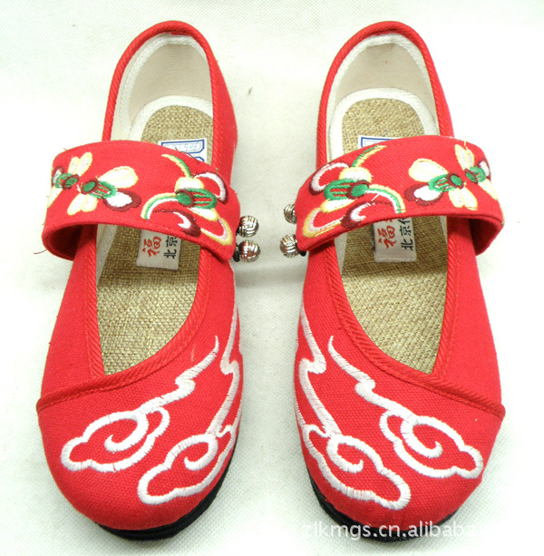 新款福瑞轩 老北京布鞋 <em>女款</em>单鞋 <em>绣花鞋</em> 传统布