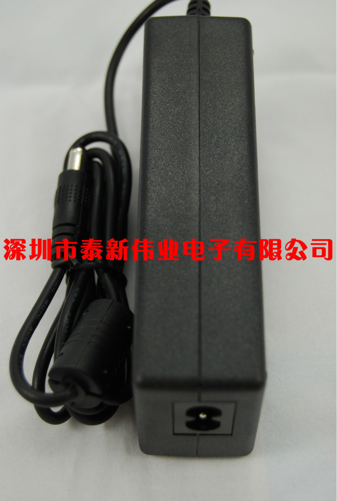 24V 2A 英规 桌面式 侧