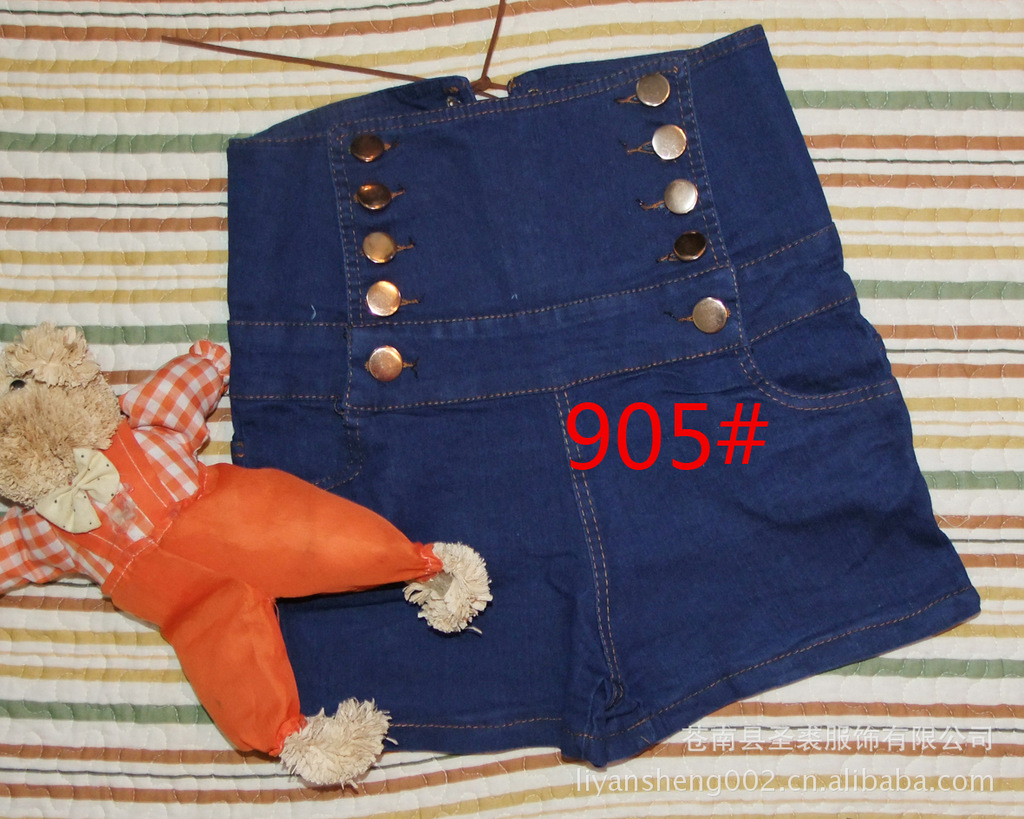 【日韩新款<em>高腰排扣</em>翻边热裤 显瘦提臀气质美