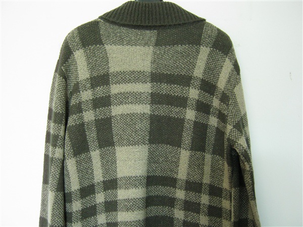 2012最新日本原单 格子纹<em>小翻领开衫</em> 厚<em>毛衣</em> 男